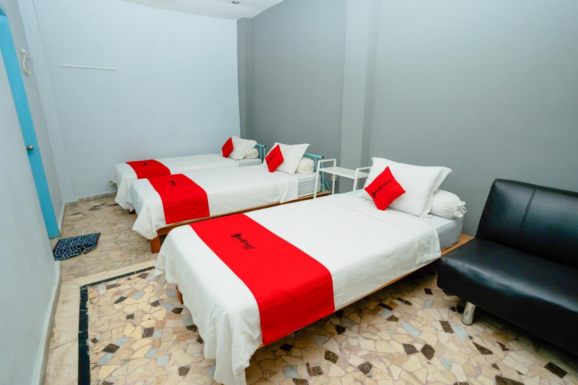 Hotel Reddoorz Near Rsud Kota Mataram Exterior foto
